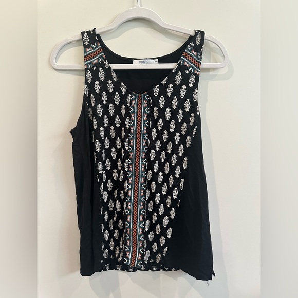 ❤️ Ricki’s Med Tank - Picture 1 of 3